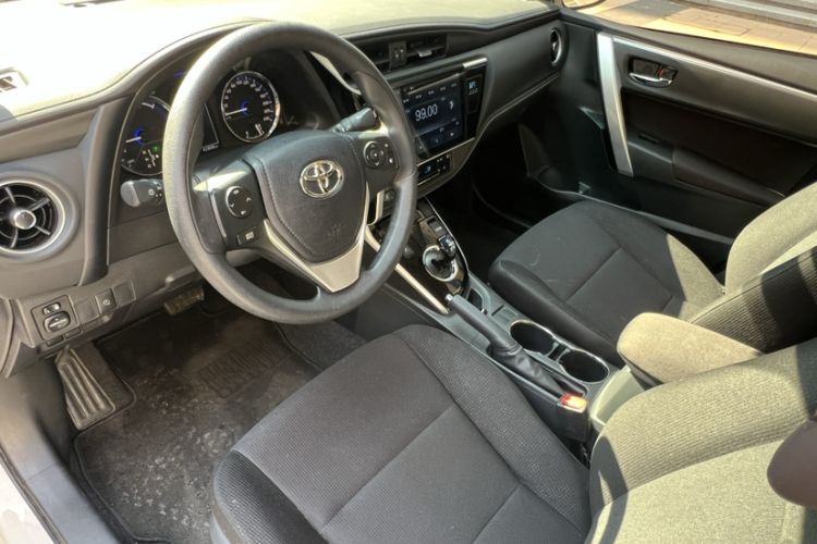 Used Toyota Corolla Hybrid E+ 2019 1.8L E-CVT Leading Edition Interior 3
