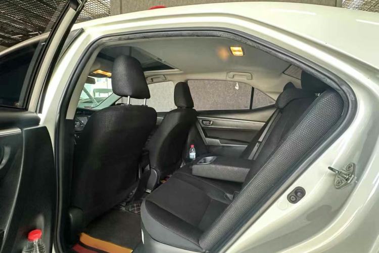 Used Toyota Corolla Hybrid E+ 2019 1.8L E-CVT Leading Edition Interior 3