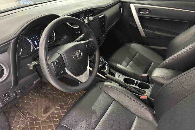 Used Toyota Corolla Hybrid E+ 2019 1.8L E-CVT Leading Edition Interior 4