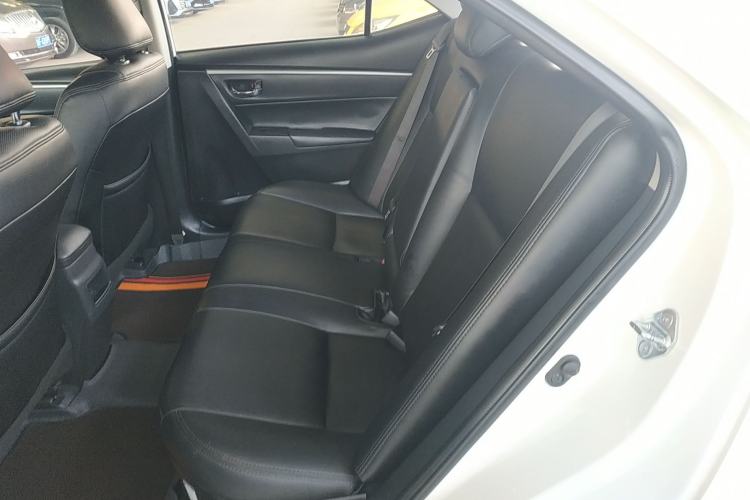 Used Toyota Corolla Hybrid E+ 2019 1.8L E-CVT Leading Edition Interior 4