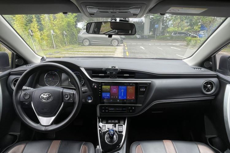 Used Toyota Corolla Hybrid E+ 2019 1.8L E-CVT Leading Edition Interior 6