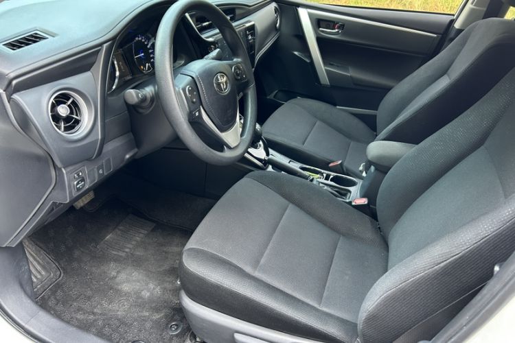 Used Toyota Corolla Hybrid E+ 2019 1.8L E-CVT Leading Edition Interior 8