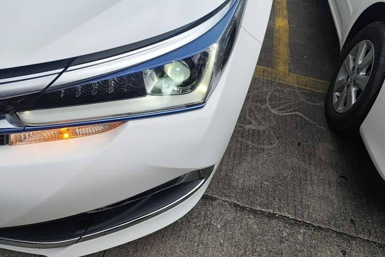 Used Toyota Corolla Hybrid E+ 2019 1.8L E-CVT Luxury Edition Left Front Headlight