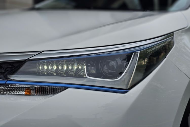 Used Toyota Corolla Hybrid E+ 2019 1.8L E-CVT Luxury Edition Left Front Headlight
