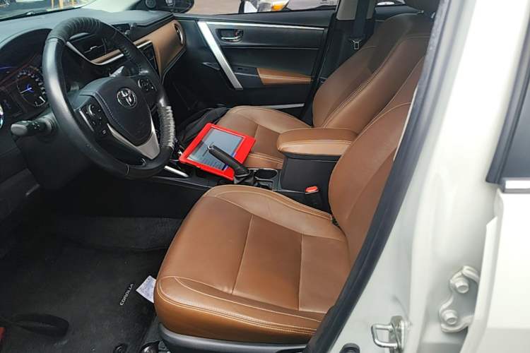 Used Toyota Corolla Hybrid E+ 2019 1.8L E-CVT Luxury Edition Left Front Seat