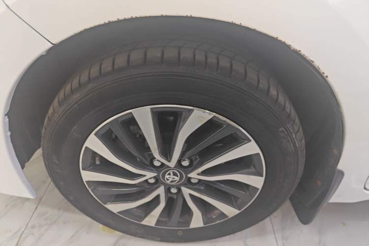 Used Toyota Corolla Hybrid E+ 2019 1.8L E-CVT Leading Edition Left Front Wheel Hub
