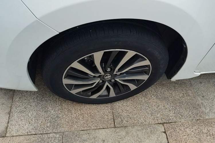 Used Toyota Corolla Hybrid E+ 2019 1.8L E-CVT Flagship Edition Left Front Wheel Hub