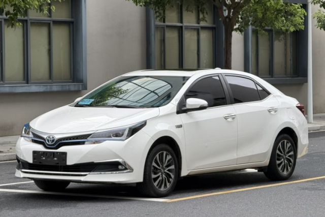 Used Toyota Corolla Hybrid E+ 2019 1.8L E-CVT Leading Edition