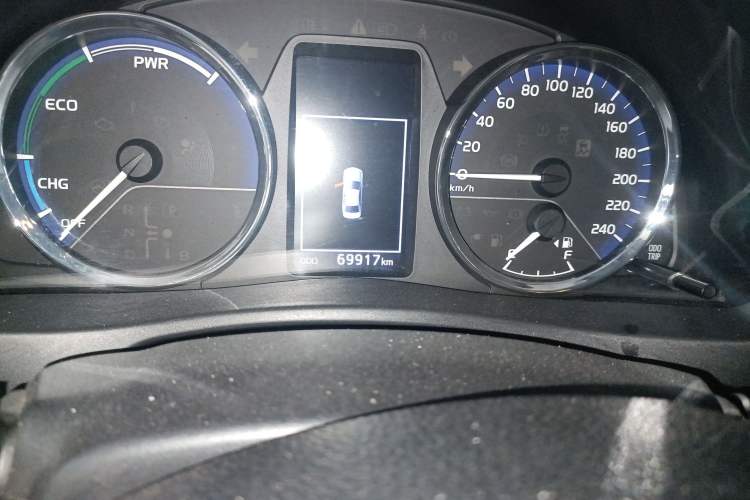 Used Toyota Corolla Hybrid E+ 2019 1.8L E-CVT Leading Edition Odometer Close Up