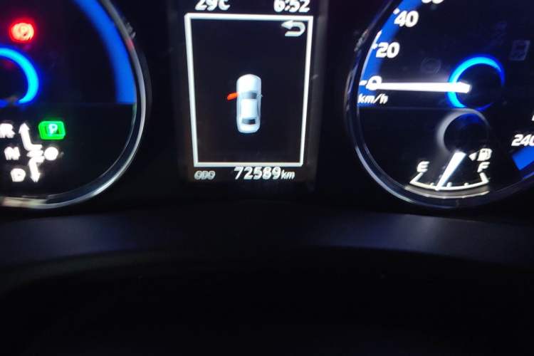 Used Toyota Corolla Hybrid E+ 2019 1.8L E-CVT Leading Edition Odometer Close Up