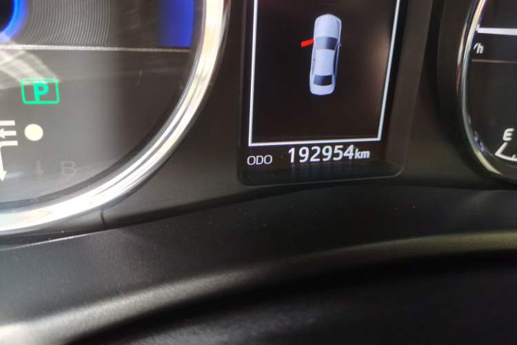 Used Toyota Corolla Hybrid E+ 2019 1.8L E-CVT Leading Edition Odometer Close Up