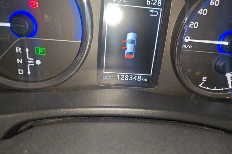 Used Toyota Corolla Hybrid E+ 2019 1.8L E-CVT Leading Edition Odometer Close Up
