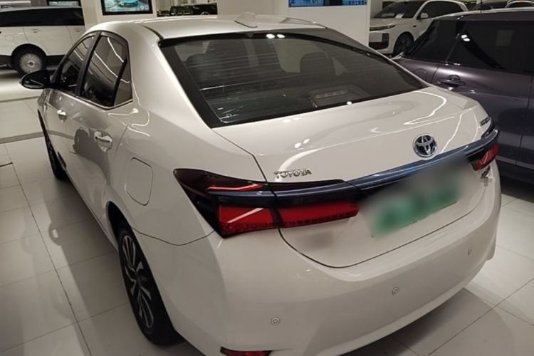Used Toyota Corolla Hybrid E+ 2019 1.8L E-CVT Leading Edition Rear Left 45 Deg
