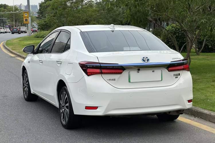 Used Toyota Corolla Hybrid E+ 2019 1.8L E-CVT Leading Edition Rear Left 45 Deg