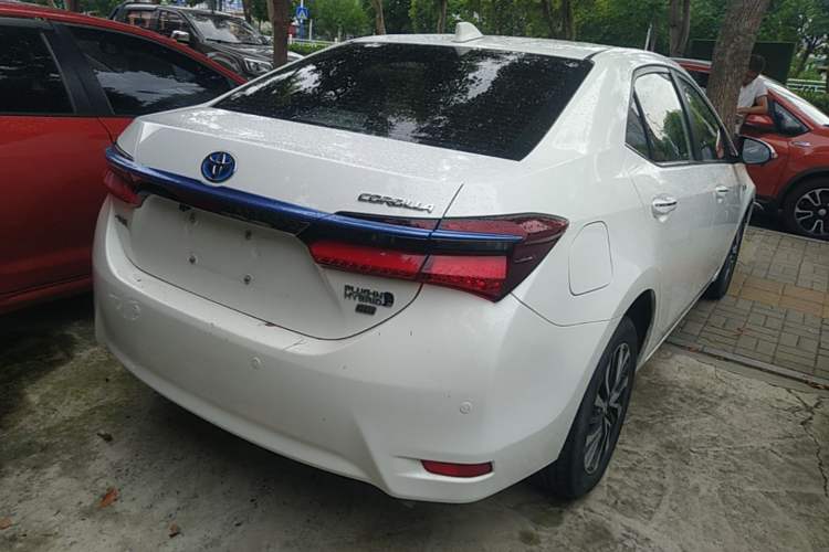 Used Toyota Corolla Hybrid E+ 2019 1.8L E-CVT Leading Edition Rear Right 45 Deg