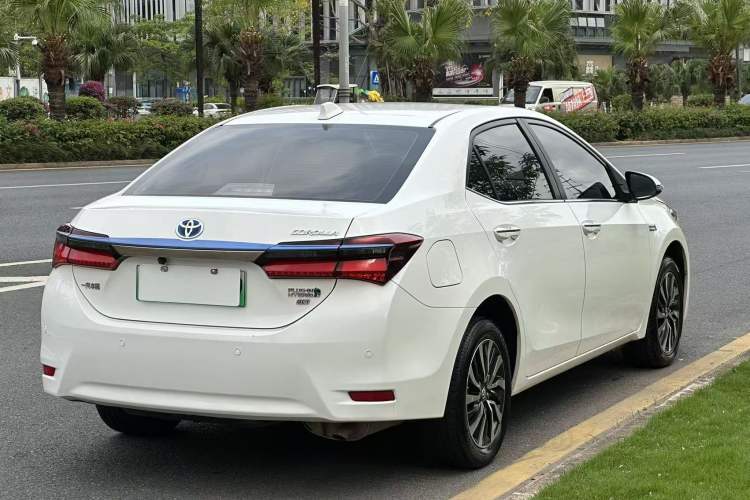 Used Toyota Corolla Hybrid E+ 2019 1.8L E-CVT Leading Edition Rear Right 45 Deg