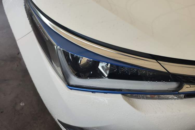 Used Toyota Corolla Hybrid E+ 2019 1.8L E-CVT Leading Edition Right Front Headlight