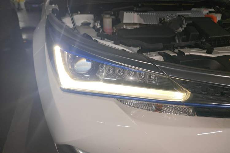 Used Toyota Corolla Hybrid E+ 2019 1.8L E-CVT Luxury Edition Right Front Headlight