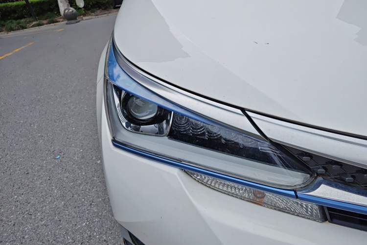 Used Toyota Corolla Hybrid E+ 2019 1.8L E-CVT Leading Edition Right Front Headlight