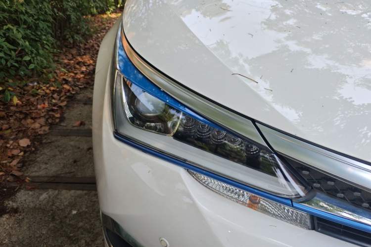 Used Toyota Corolla Hybrid E+ 2019 1.8L E-CVT Leading Edition Right Front Headlight