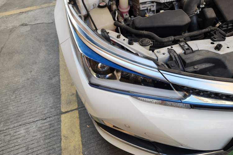 Used Toyota Corolla Hybrid E+ 2019 1.8L E-CVT Leading Edition Right Front Headlight