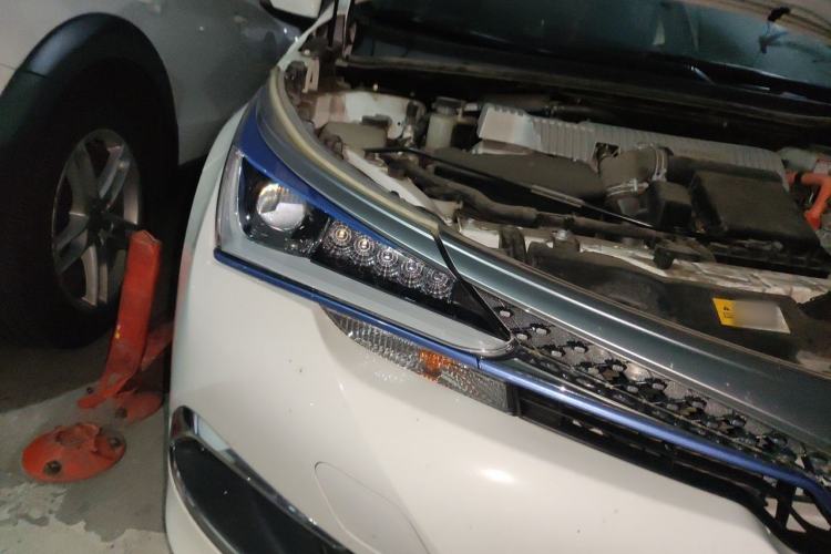 Used Toyota Corolla Hybrid E+ 2019 1.8L E-CVT Pioneer Edition Right Front Headlight