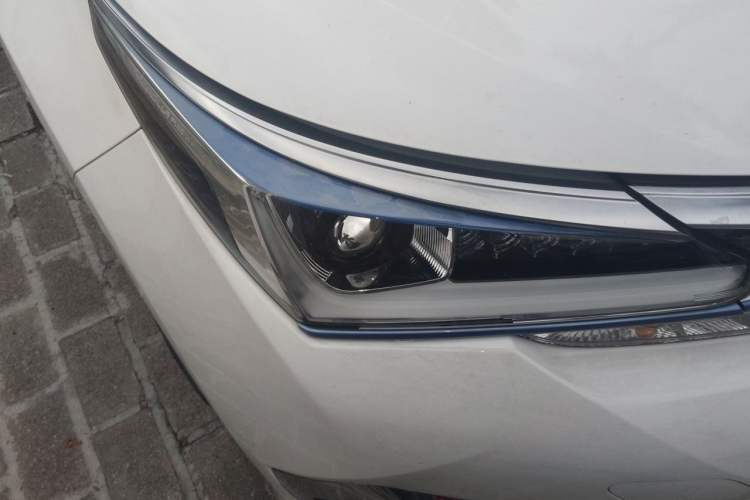 Used Toyota Corolla Hybrid E+ 2019 1.8L E-CVT Leading Edition Right Front Headlight