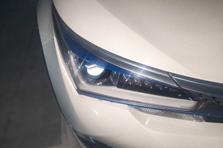 Used Toyota Corolla Hybrid E+ 2019 1.8L E-CVT Leading Edition Right Front Headlight