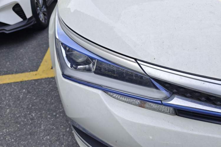 Used Toyota Corolla Hybrid E+ 2019 1.8L E-CVT Leading Edition Right Front Headlight