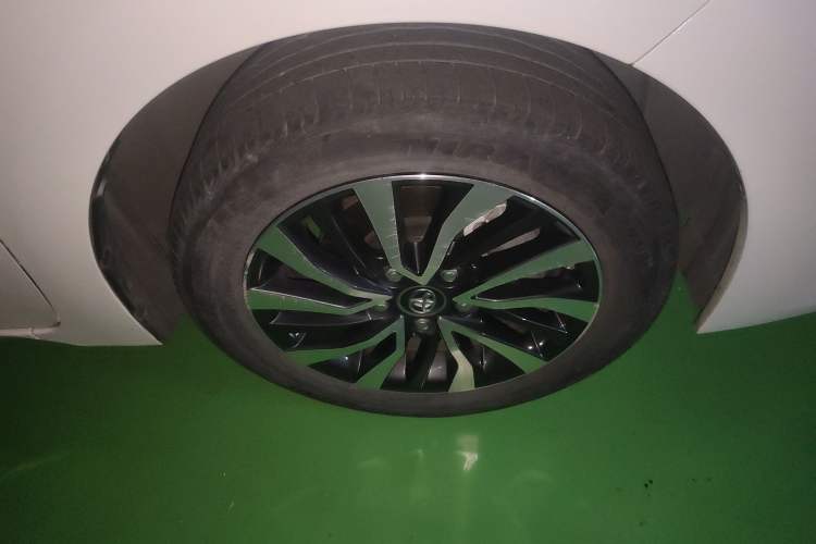Used Toyota Corolla Hybrid E+ 2019 1.8L E-CVT Luxury Edition Right Front Wheel Hub