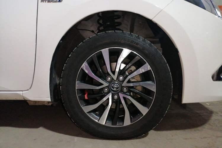 Used Toyota Corolla Hybrid E+ 2019 1.8L E-CVT Leading Edition Right Front Wheel Hub