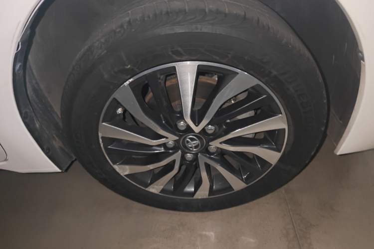 Used Toyota Corolla Hybrid E+ 2019 1.8L E-CVT Luxury Edition Right Front Wheel Hub