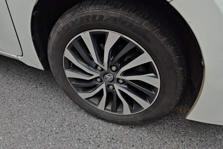 Used Toyota Corolla Hybrid E+ 2019 1.8L E-CVT Leading Edition Right Front Wheel Hub