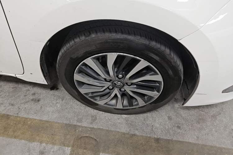 Used Toyota Corolla Hybrid E+ 2019 1.8L E-CVT Luxury Edition Right Front Wheel Hub
