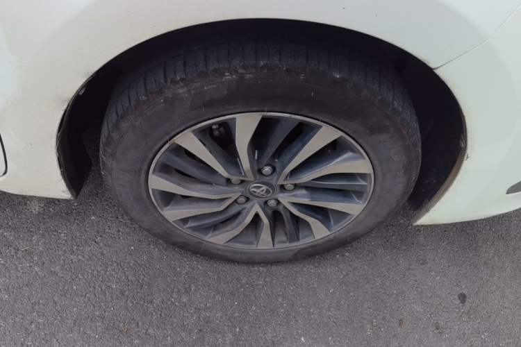 Used Toyota Corolla Hybrid E+ 2019 1.8L E-CVT Leading Edition Right Front Wheel Hub