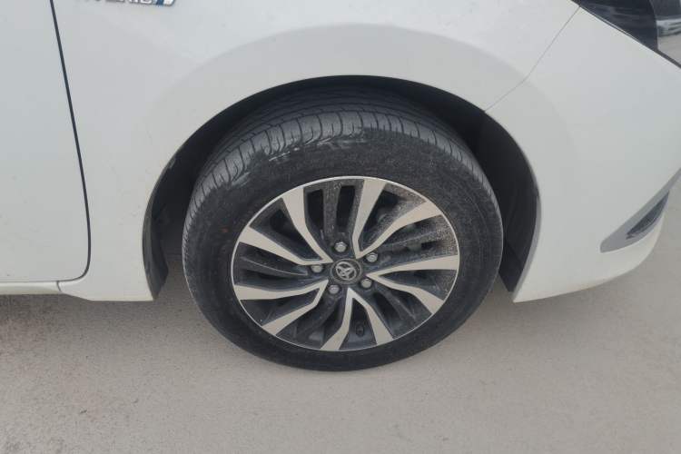 Used Toyota Corolla Hybrid E+ 2019 1.8L E-CVT Leading Edition Right Front Wheel Hub