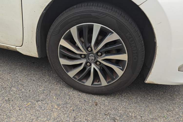 Used Toyota Corolla Hybrid E+ 2019 1.8L E-CVT Pioneer Edition Right Front Wheel Hub