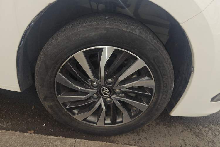 Used Toyota Corolla Hybrid E+ 2019 1.8L E-CVT Leading Edition Right Front Wheel Hub