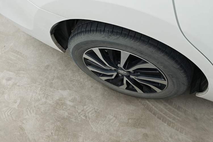 Used Toyota Corolla Hybrid E+ 2019 1.8L E-CVT Leading Edition Right Rear Wheel Hub