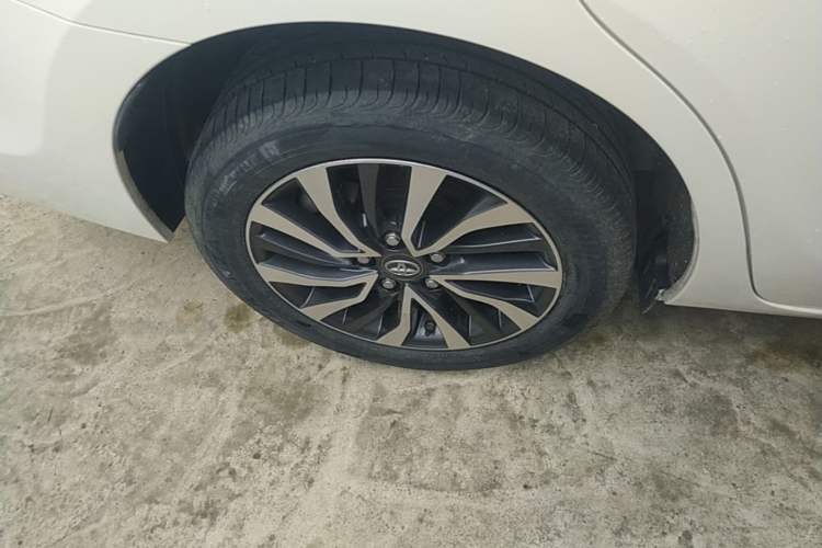 Used Toyota Corolla Hybrid E+ 2019 1.8L E-CVT Leading Edition Right Rear Wheel Hub