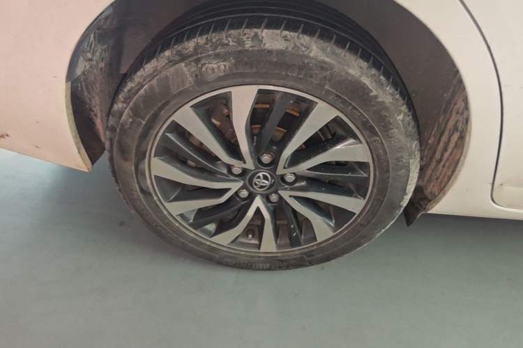Used Toyota Corolla Hybrid E+ 2019 1.8L E-CVT Luxury Edition Right Rear Wheel Hub