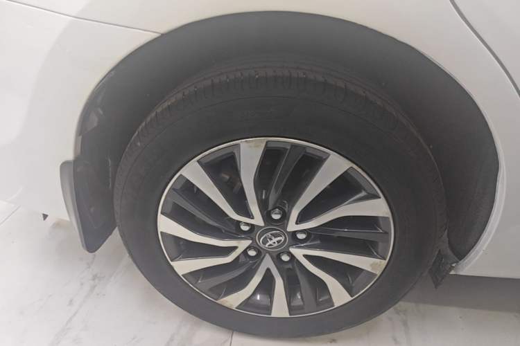 Used Toyota Corolla Hybrid E+ 2019 1.8L E-CVT Leading Edition Right Rear Wheel Hub