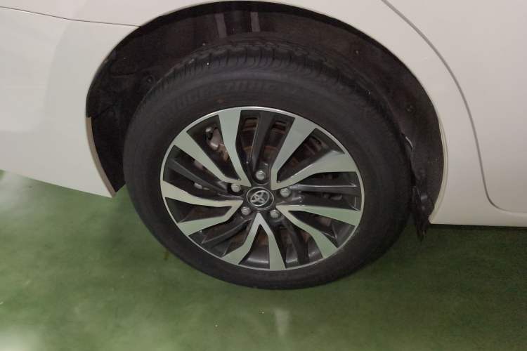 Used Toyota Corolla Hybrid E+ 2019 1.8L E-CVT Leading Edition Right Rear Wheel Hub
