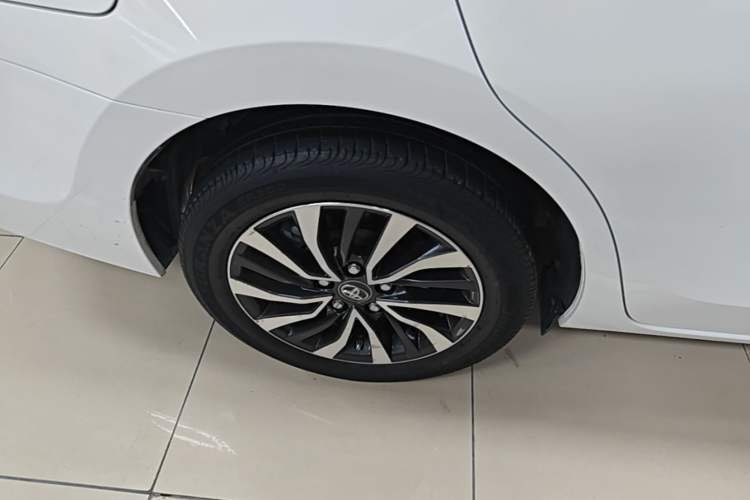 Used Toyota Corolla Hybrid E+ 2019 1.8L E-CVT Leading Edition Right Rear Wheel Hub