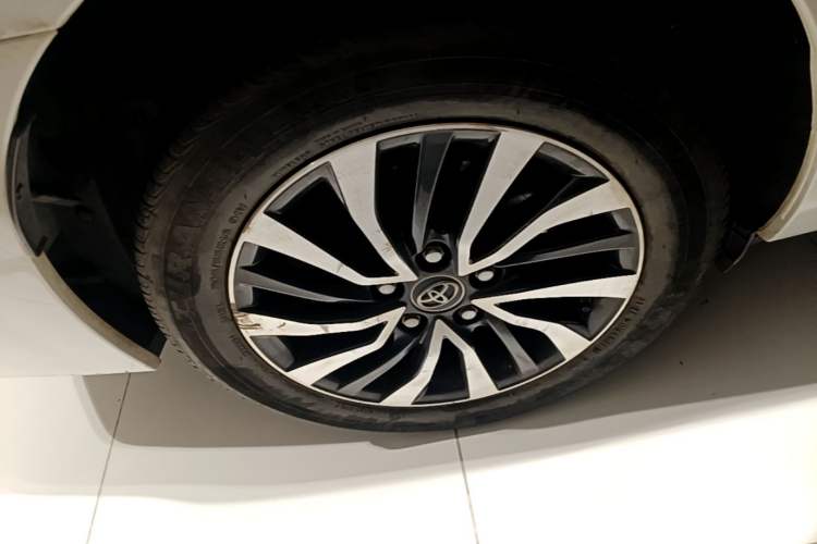 Used Toyota Corolla Hybrid E+ 2019 1.8L E-CVT Leading Edition Right Rear Wheel Hub