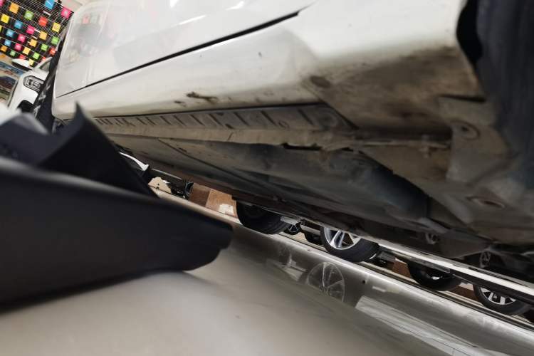 Used Toyota Corolla Hybrid E+ 2019 1.8L E-CVT Leading Edition Right Side Sill