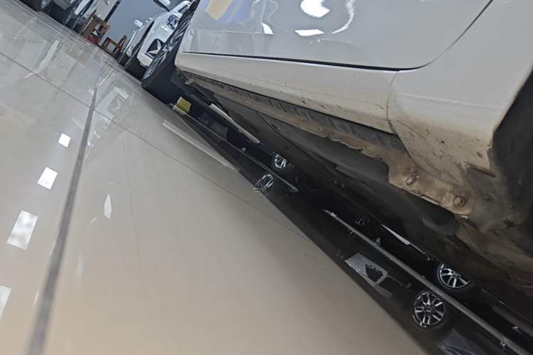 Used Toyota Corolla Hybrid E+ 2019 1.8L E-CVT Leading Edition Right Side Sill