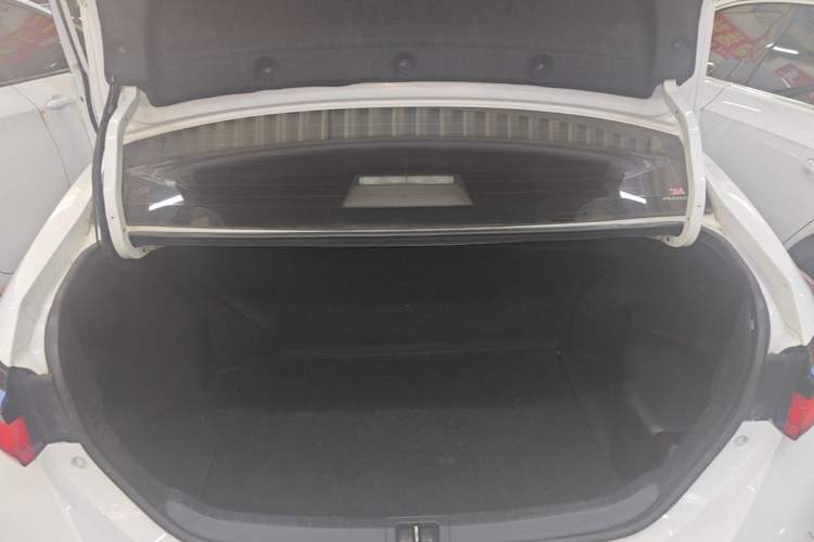Used Toyota Corolla Hybrid E+ 2019 1.8L E-CVT Leading Edition Trunk