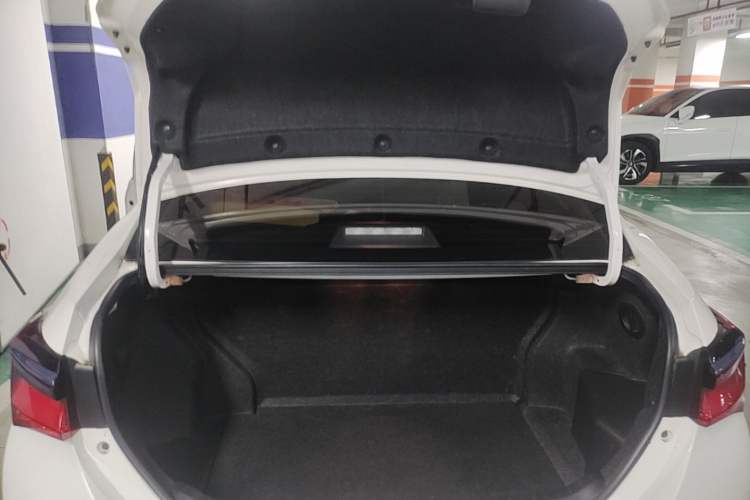 Used Toyota Corolla Hybrid E+ 2019 1.8L E-CVT Leading Edition Trunk