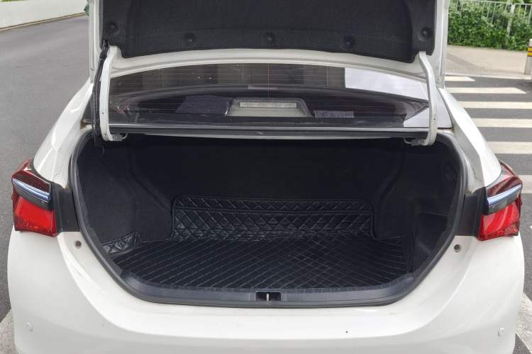 Used Toyota Corolla Hybrid E+ 2019 1.8L E-CVT Leading Edition Trunk